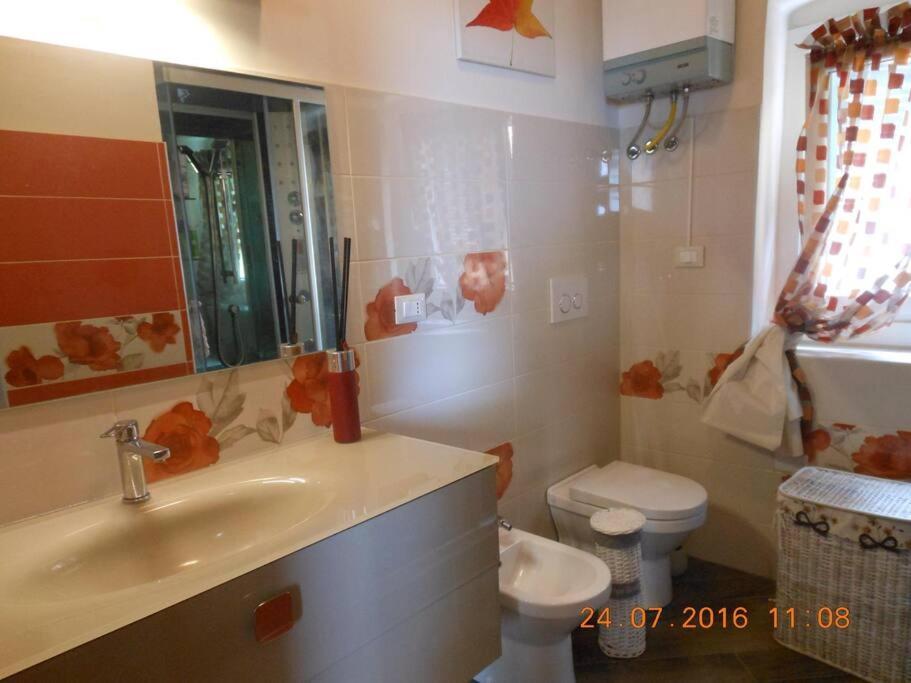 Unposto Dove La Luna Si Mostra Nuda Apartamento Génova Exterior foto